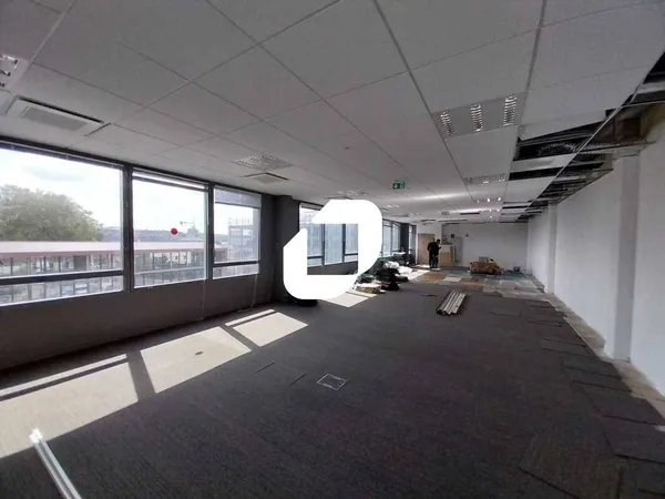Bureaux 490 m² 