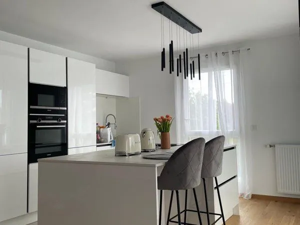 Appartement (2022) de haut standing - 3 pièces 75 m2 + double box - Ville la Grand 