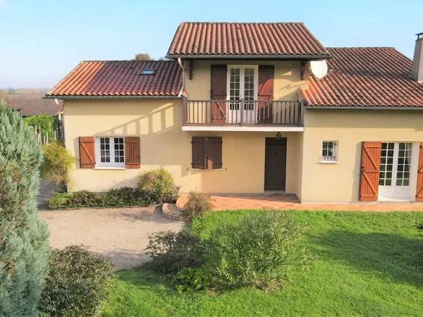 Maison traditionnelle 5 pièces 171 m² 