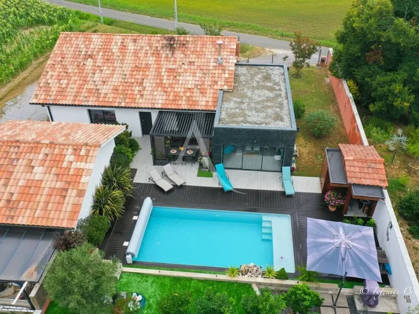 Maison de plain-pied 5 pièces 132 m² 