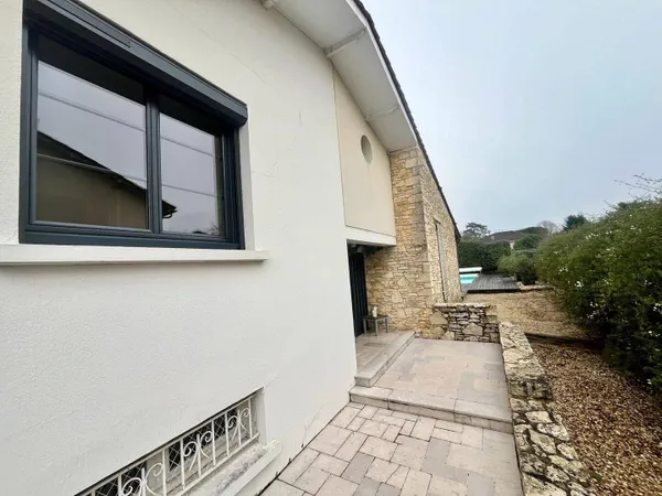 Maison de plain-pied 6 pièces 150 m² 