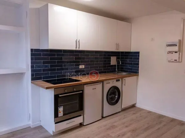 Appartement 1 pièce 14 m² 