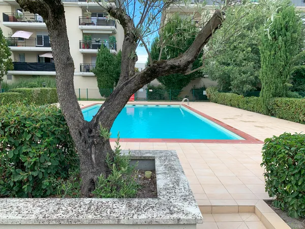 Appartement T3 Lumineux et Rénové - Chartrons, Bordeaux 