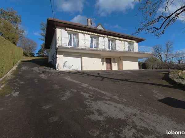 Maison 6 pièces 161 m² 