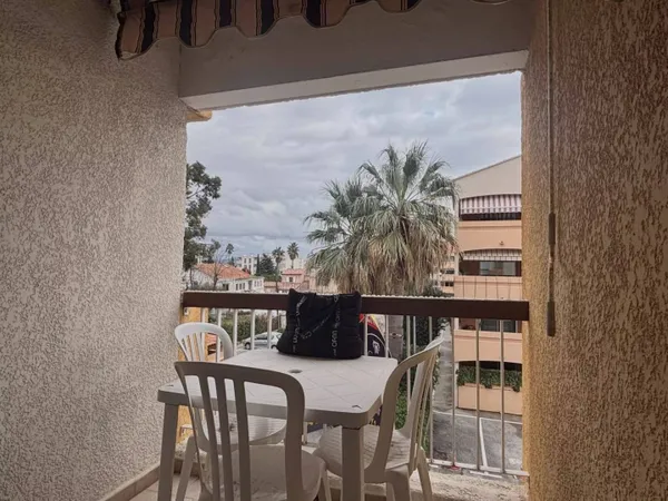 Studio 1 pièce 30 m² 