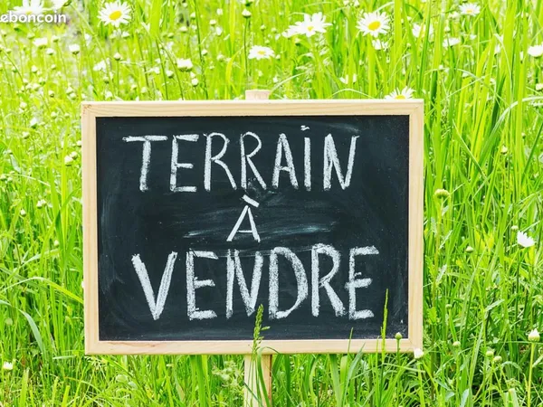 Terrain 601 m² Baziege 