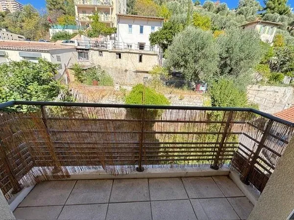 Studio 1 pièce 26 m² 