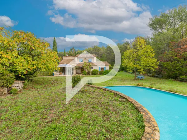 Maison 6 pièces 178 m² 