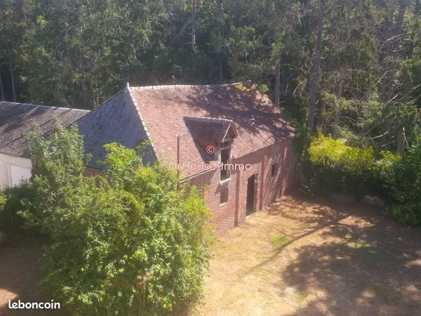 Maison 6 pièces 238 m² 