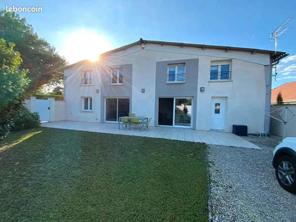 Duplex 6 pièces 150 m² 