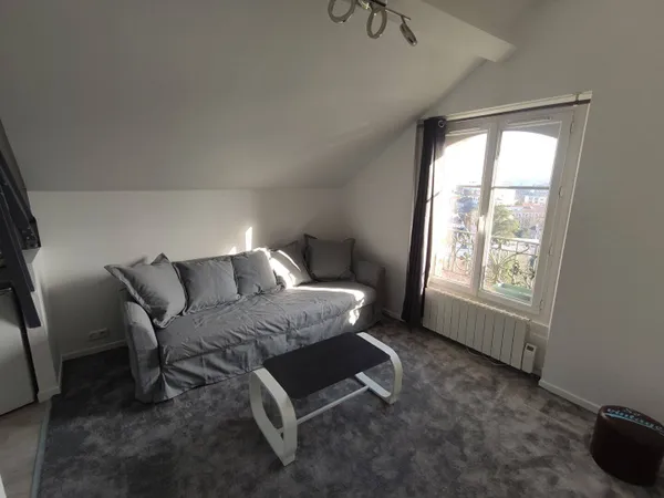 Studio 1 pièce 15 m² 