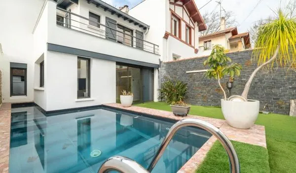 Maison 4 pièces 145 m² 