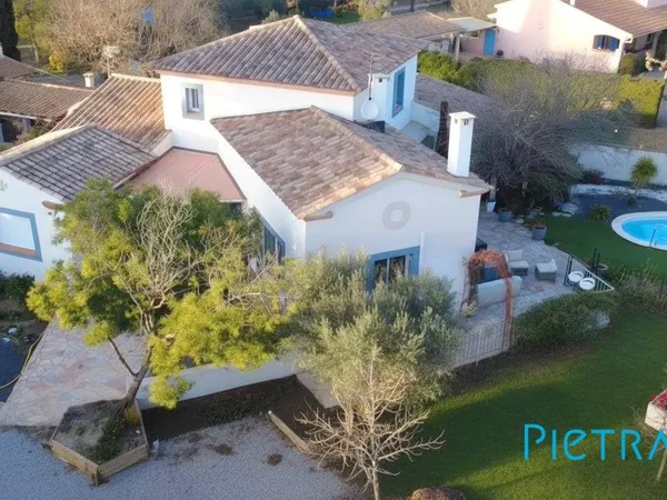 Villa 6 pièces 144 m² 