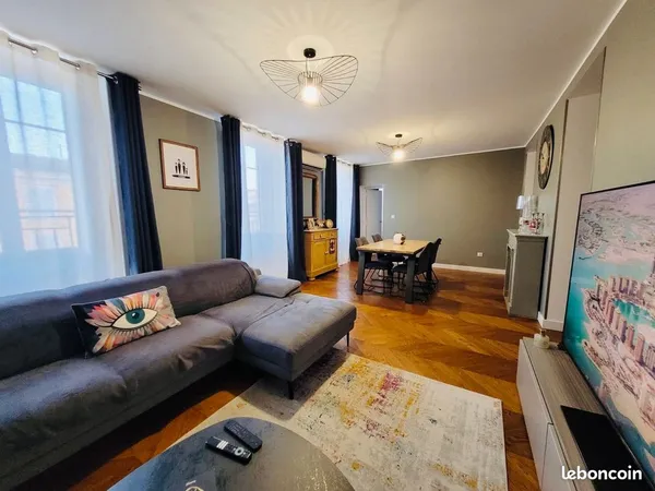 Appartement 127 m2 centre ville quartier et environnement idéal 
