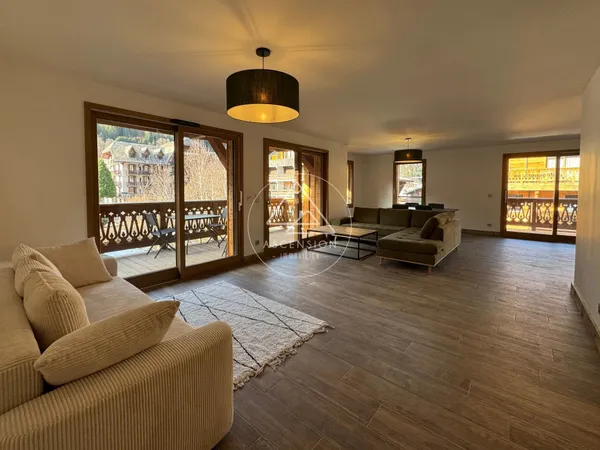 Appartement neuf de 4 chambres et 1 coin montagne au centre de Morzine 
