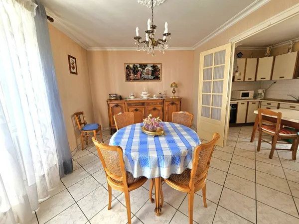 Maison 5 pièces 93 m² 
