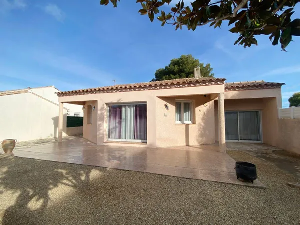 Maison de plain-pied 5 pièces 114 m² 