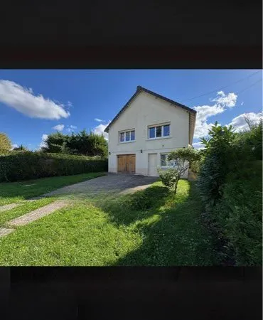 MAISON DE 7 PIÈCES - 135 m2 - 700 m DE TERRAIN