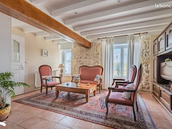 Maison 5 pièces 140 m² 
