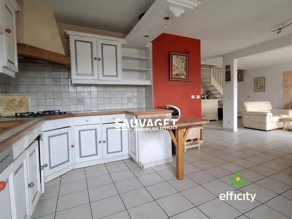 Appartement 3 pièces 101 m² 