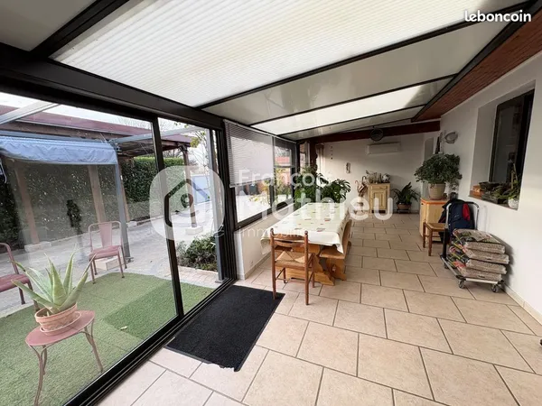 Maison 5 pièces 140 m² 