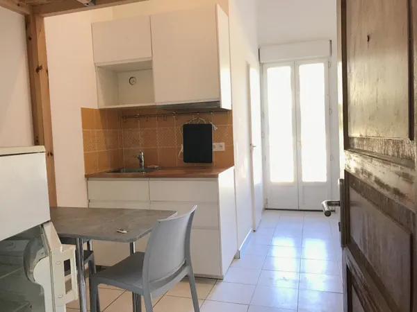 Appartement 1 pièce 15 m² 