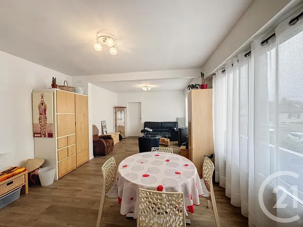 Appartement 2 pièces 53 m² 