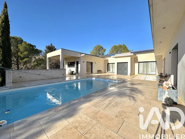 Maison 5 pièces 229 m² 