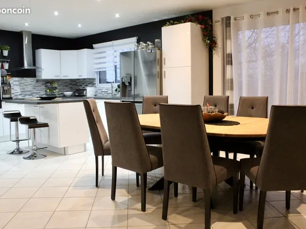 Maison 6 pièces 130 m² 