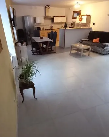 Meuble tout rénové 