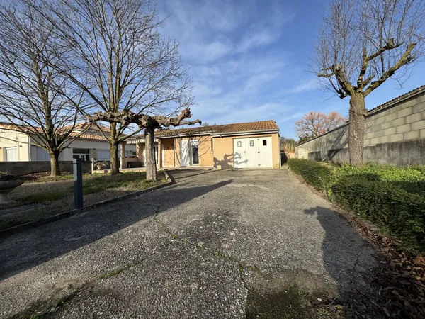 MONTVENDRE COEUR DE VILLAGE - MAISON PLAIN PIED DE 111 M2 A 