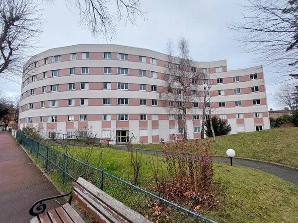 Appartement 4 pièces 82 m² 