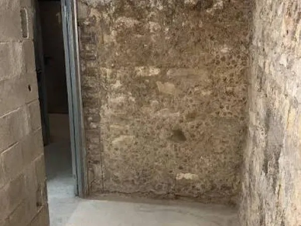 Cave saine 10 m2 