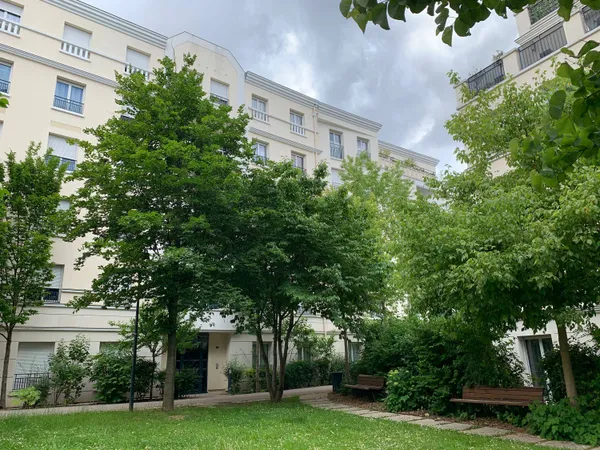 Loue appartement clair et calme - 49m² 
