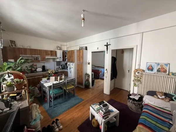 Appartement de 3 pièces principales 