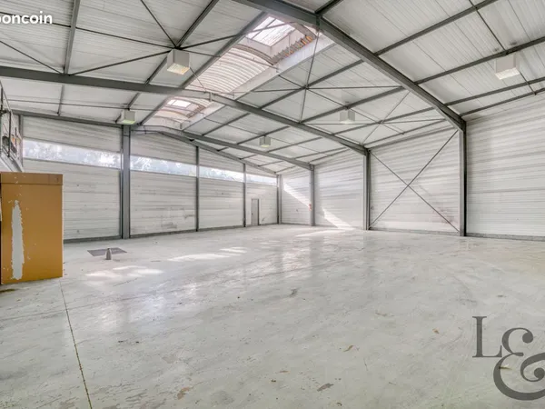 Local commercial 335 m² VILLENEUVE SUR LOT 