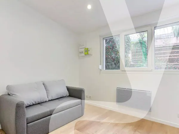 Appartement 1 pièce 14 m² 