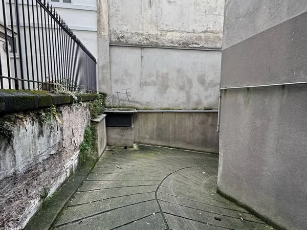 Loue parking - 10m² 