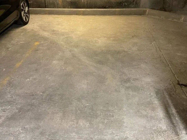 Parking 20 m²