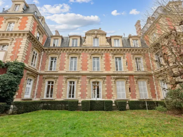 Hôtel Particulier chargé d'histoire 