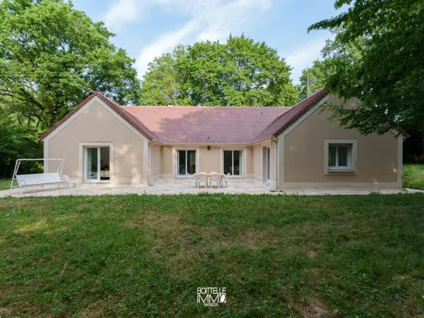Barbizon, Maison de plain pied 4 chambres, grande pièce à vivre, terrain 5900m2 extention possible 
