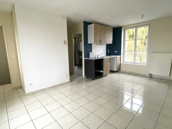 Appartement T3 à CHIERRY 