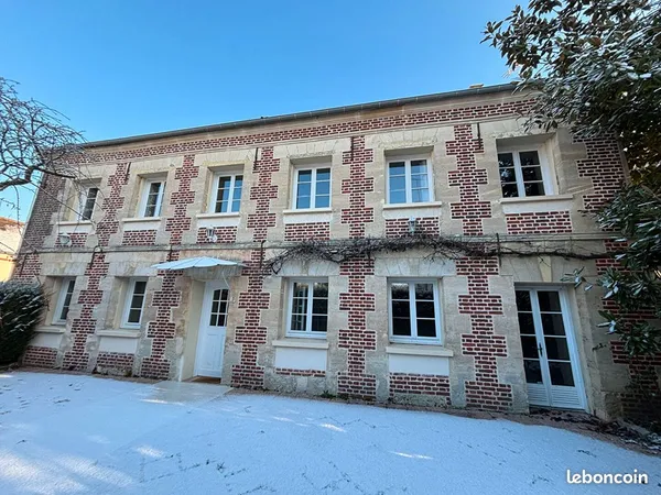Appartement 7 pièces 168 m² 