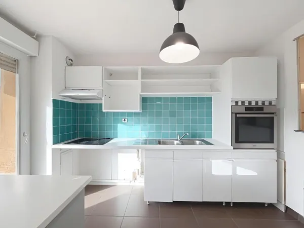 A VENDRE - TOULOUSE quartier Purpan - Appartement T3 65m² avec garage et cellier 