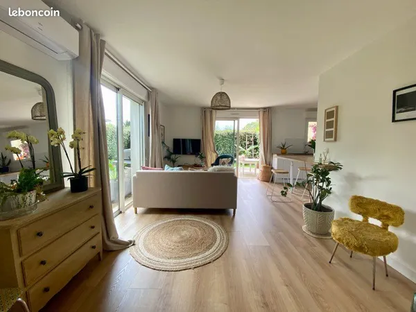 Jolie T2 rénové Jardin Garage 