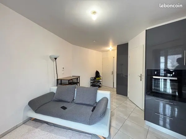 Studio 1 pièce 22 m² 