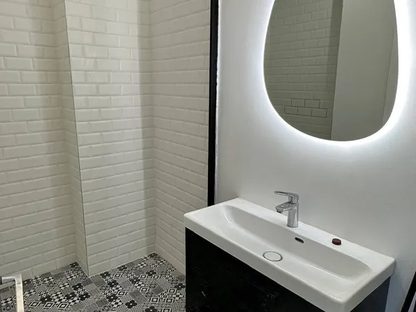 Location T2 renové 45m² parking balcon cave 