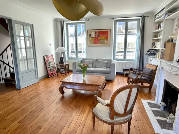 Vends appartement quartier Saint Louis à Versailles - 4 chambres · 130m² 