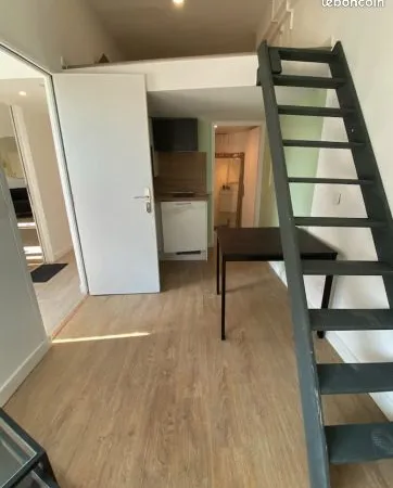 Studio 1 pièce 12 m² 