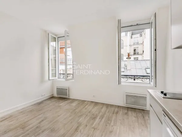 Appartement 1 pièce 18 m² 